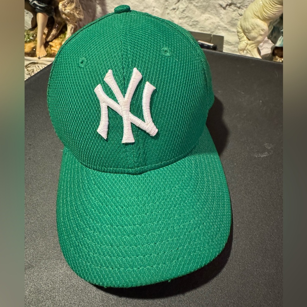New York Yankees 
New Era NY YANKEES Kelly Green CAP St. Patrick's On-Field